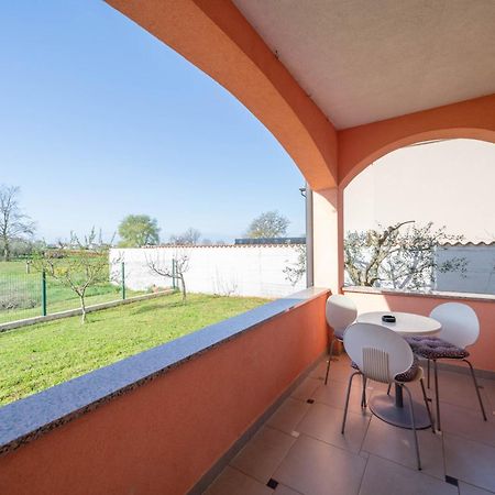 Apartment Thomas Новиград Экстерьер фото